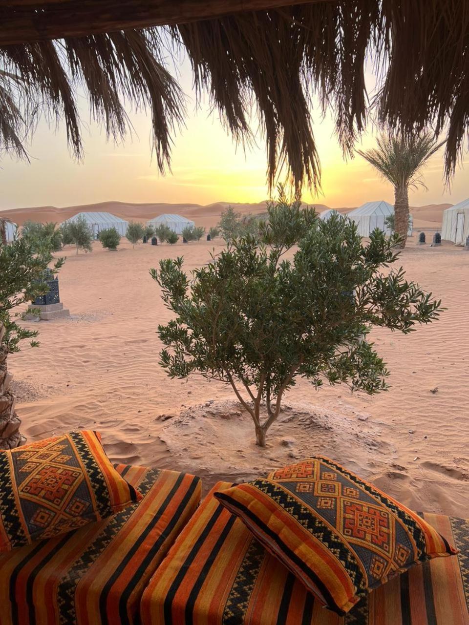 Hotel Starlit Camp à Merzouga Extérieur photo