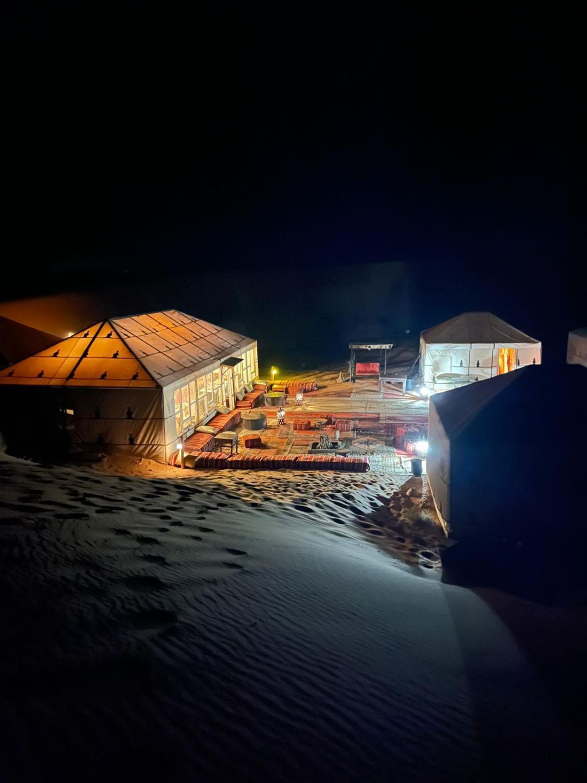 Hotel Starlit Camp à Merzouga Extérieur photo